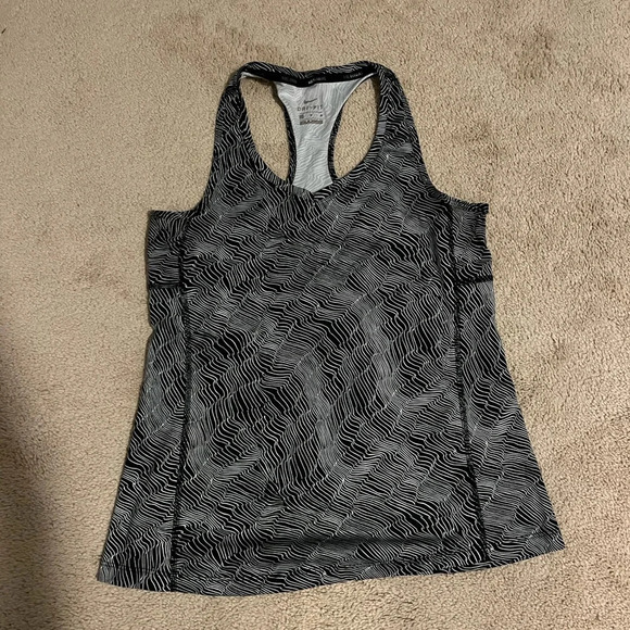 Nike Dry Fit Tank - Picture 5 of 6
